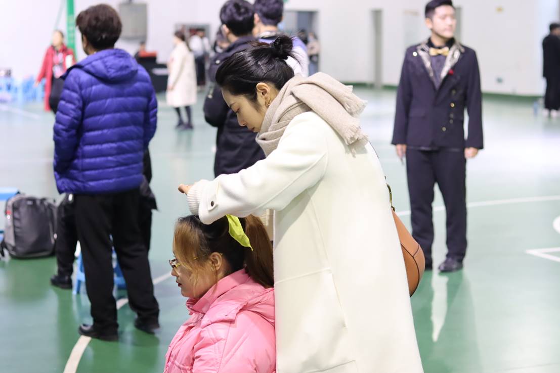 王